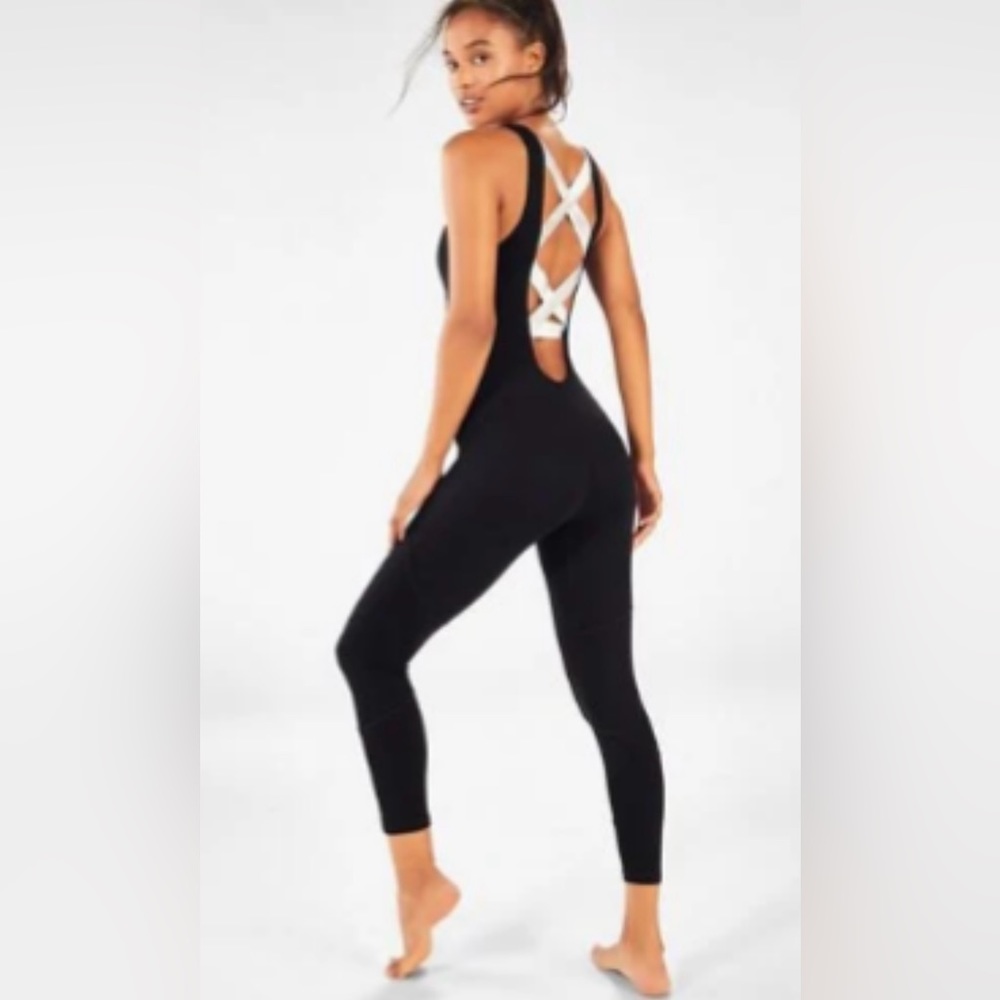 NWT Fabletics Lennox Cat Suit Black Ice Shine Sz XXL 16-18 Pilates Yoga Comfort
